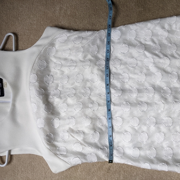 Karl Lagerfeld Paris White Sleeveless Dress size 4 - Picture 13 of 13